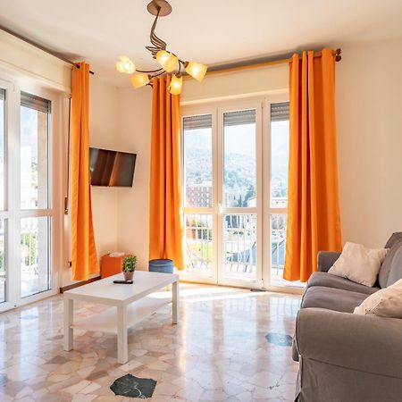 Spacious Apartment With Panoramic Views In 莱科 外观 照片